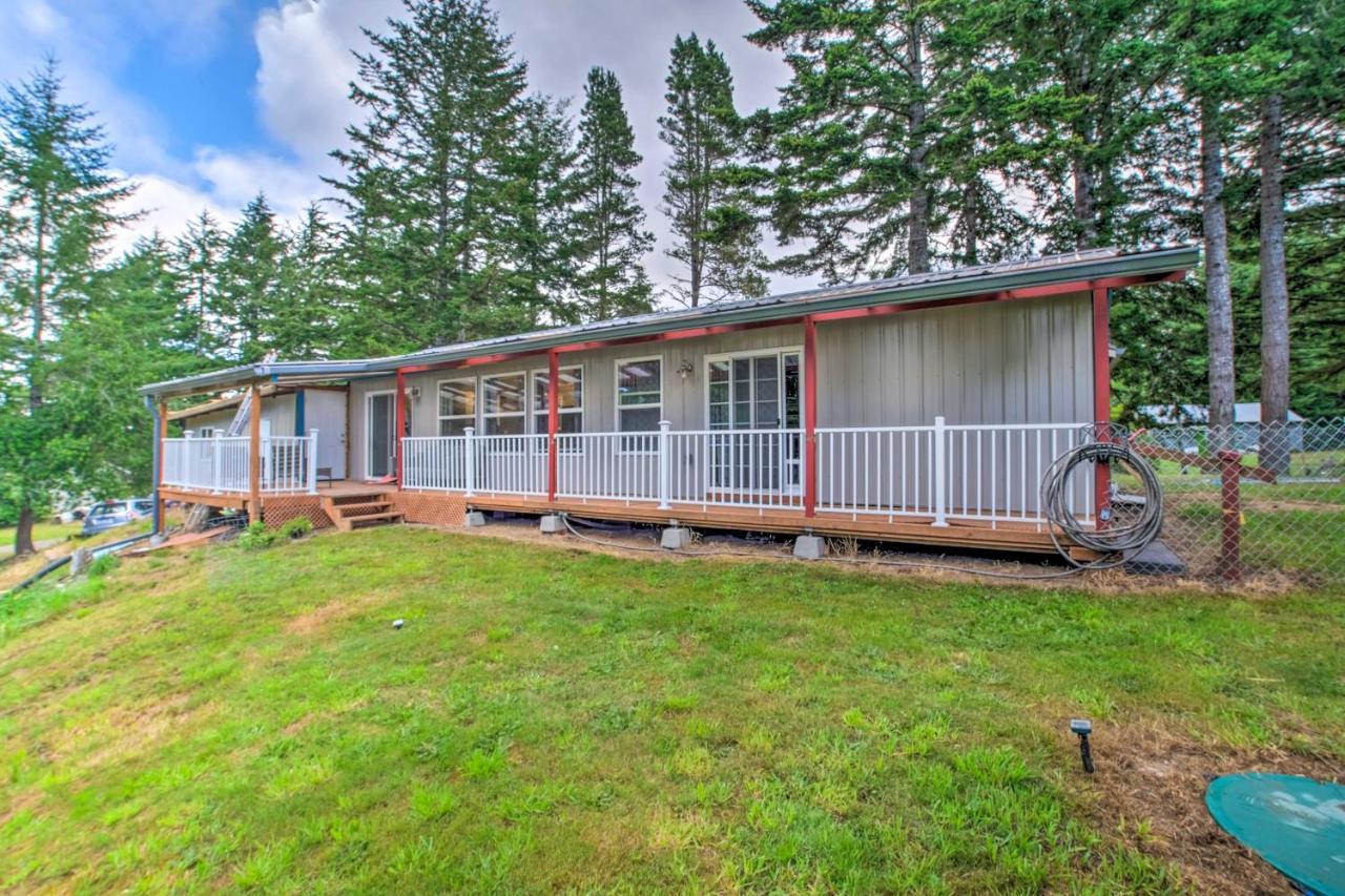 Cozy North Bend Getaway Near Dunes And Ocean! Lakeside Exterior photo
